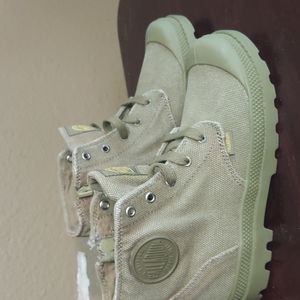 Palladium Children's Boots w/ zipper